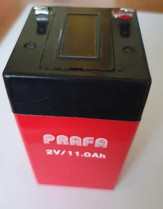 Vintage Battery PRAFA 2v/10ah battery-Vintage collectors item - Rare CIRCA 1988 - Picture 1 of 7