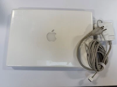 MacBook 2007 13 pulgadas blanco Foto 1 de 4