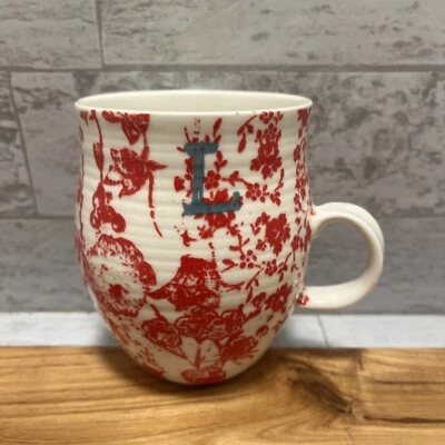Taza de té de café Anthropologie Homegrown rojo floral pájaro L inicial monograma - COMO NUEVA Foto 1 de 4