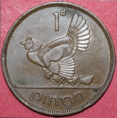 Ireland 1952  Penny  Hen with chicks, Irish Harp- Foreign Coin 31mm - Image 1 of 2