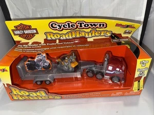 Maisto Cycle Town Road Haulers 3 Piece Set - Picture 1 of 6