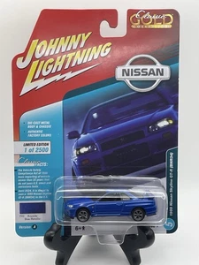 Nissan Skyline GR-R (BNR34) Johnny Lightning 2018 Classic Gold 1999 azul - Imagen 1 de 3