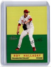 2011 Topps Lineage Stand-Ups Roy Halladay Philadelphia Phillies