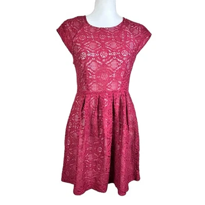 Forever 21 платье современный женщин средний красный белый с подкладкой кружева кокетка молнии  - Изображение 1 из 4