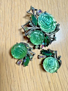 Vintage Schiaparelli Formed Green Glass Roses Navettes AB Brooch Earrings - Picture 1 of 9
