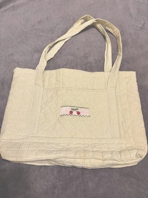 Bolso de Mano Little English Acolchado Calado Cerezas Foto 1 de 3