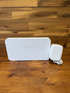 Sky WiFi Booster Model SE210 + Power Cable White Used - Afbeelding 1 van 13