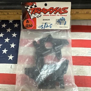 TRAXXAS Bulkheads (Left and Right) Rear #4929 NEWINPACK USA Shipped - Picture 1 of 8