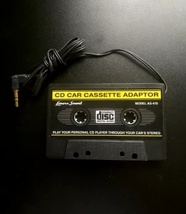 Adaptador de casete auxiliar de audio para automóvil, color negro/dorado modelo AS-470 - Imagen 1 de 3