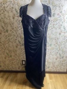 Oleg Cassini Black Silver Plus Size Dress Size 22W Rouched Sides  - Picture 1 of 13