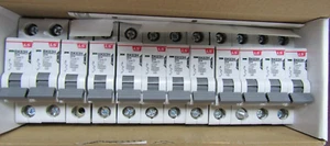 😃(12) LS ELECTRONICS 40 AMP CIRCUIT BREAKER 277 VAC 1 POLE BK63H - Picture 1 of 9