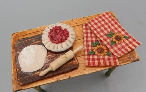 Vintage OOAK Making An Cherry Pie Artisan Dollhouse Miniature 1:12 - Imagen 1 de 9