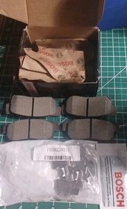 Ceramic Disc Brake Pad Set-VIN: D Bosch BC813 New - Picture 1 of 5