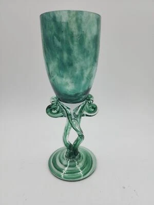 "Copa de vino de vástago trenzado de vidrio artístico 8 1/2"" de alto" Foto 1 de 4