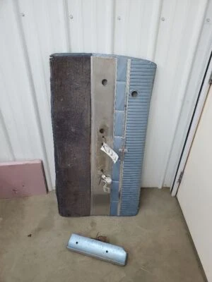 STARFIRE  1963 Front Door Trim Panel 291722 Foto 1 de 4