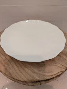 Mikasa Bone China CAMEO WHITE A7000 Plate - Picture 1 of 4