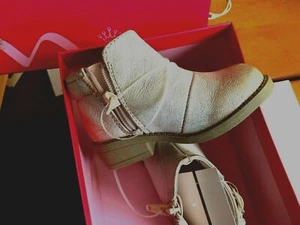 NEW! NINA SHORT BOOTIE BOOT - ROSE GOLD METAL- LITTLE GIRL'S 6T - MSRP $49 - Picture 1 of 3