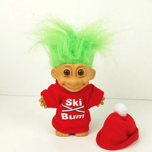 Vintage Russ Troll Puppe 3" hellgrüne Haare braune Augen mit Ski Bauch Pullover & Mütze - Bild 1 von 5