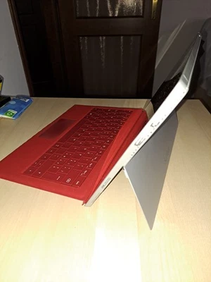 Microsoft Surface Pro 3 ( i7- 8GB RAM ) - Immagine 1 di 4