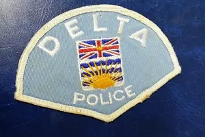 DELTA, CANADA POLICE SHOULDER PATCH - Picture 1 of 2