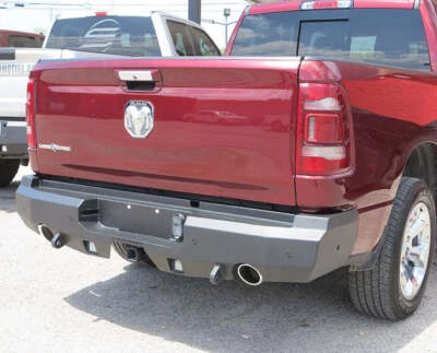Steelcraft 76-22270 Fortis Rear Bumper for 2019-2024 Ram 1500 Foto 1 de 3