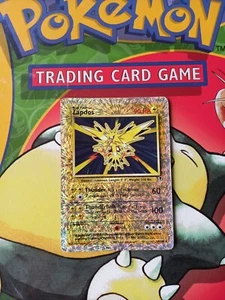Zapdos 19/110 Reverse Holo Rare Legendary Collection Pokemon Card - Picture 1 of 7