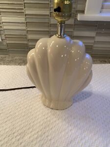 Vintage 80’s Off-White Ceramic Shell Lamp, 11”