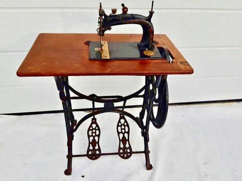 Rare orginal 1870's  French  Hurtu P7 treadle cast iron sewing machine Cover