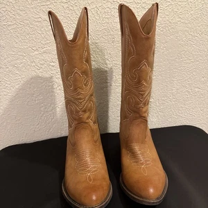 Coconut by Matisse Boots Womens Size 7.5 Brown NEW - Picture 1 of 9
