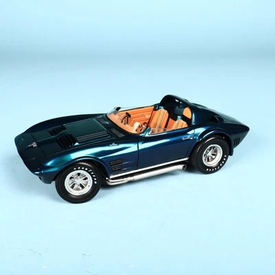 Exoto 1:18 1964 Corvette Grand Sport Roadster Standox Daytona Paradise - Image 1 of 4