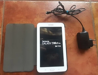 Samsung Galaxy Tab 3 Lite SM-T110 mit Schutzhülle 8GB -- einwandfreier Zustand - Bild 1 von 3