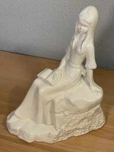 Vintage Porcelain “Sitting Lady” Reading Book On A Rock Duncan Enterprises 1980 - Picture 1 of 9