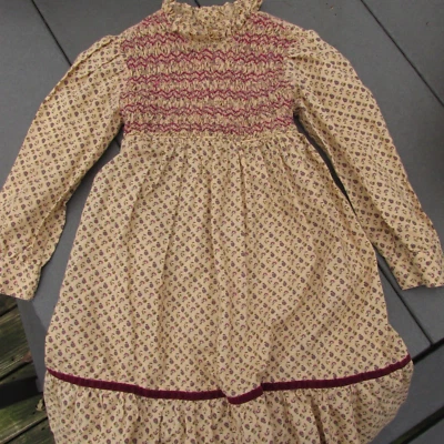 Vintage Polly Flinders Cream & Mauve Floral Hand Smocked Girls Dress Sz 6 1981 - Image 1 of 4