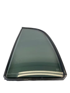 99-04 Chevrolet Tracker Rear Left Side Door Vent Window Glass Quarter Panel OEM - Bild 1 von 13