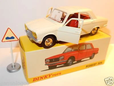 B DINKY Toys Atlas PEUGEOT 304 Crema Bianco + Pannello 1/43 Rif. 1428 IN Box - Immagine 1 di 3