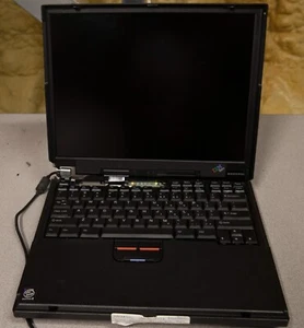 De colección IBM ThinkPad 390E 2626-D0U Celeron 300MHz piezas o reparación 17F7N - Imagen 1 de 8
