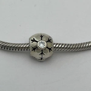 PANDORA STERLING SILVER 925 BLUE CZ SNOWFLAKE BEAD CHARM 790367CZ - Picture 1 of 3