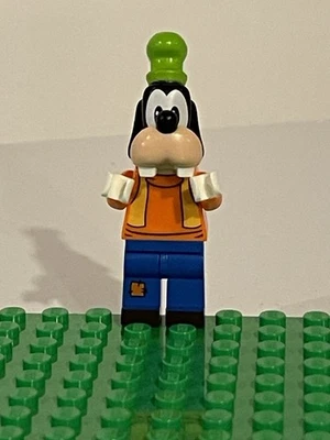 Lego Disney Train #71044 Goofy Minifigure - Image 1 of 4