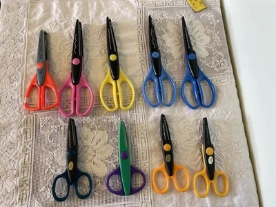 9 pares de tesouras decorativas para artesanato  - Imagem 1 de 4