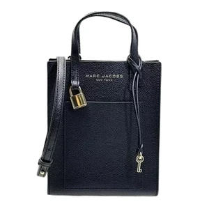 Bolso de Mano Marc Jacobs Mini Grind Negro con Herrajes Dorados Cuero - NUEVO - Imagen 1 de 2