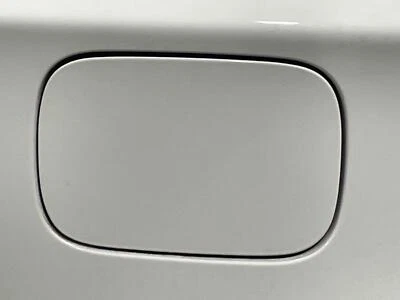 BMW 128I 2009 OEM tanque de combustible trasero tapa tapa aleta Alpine White 300 2008 2013 Foto 1 de 3