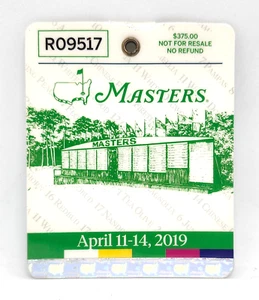 2019 MASTERS AUGUSTA NATIONAL BADGE ~ TIGER WOODS WINS HIS 5TH GREEN JACKET !!! - Picture 1 of 2