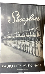 Elizabeth Taylor 1952 Radio City Music Hall Showplace Program Rockefeller - Picture 1 of 5