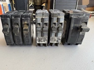 20-50 Amp Circuit Breakers 6 Total *Not Teseted* - Picture 1 of 3