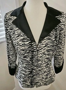 Cachet 2 Piece Pants Suit Sz 6 Black And Ivory - Picture 1 of 11