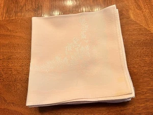 Vintage Set of 8 Light Pink Damask Dinner Napkins 16x17 - Picture 1 of 8
