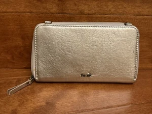 The Sak Phone Wallet Zip Around Iris Leather Clutch Organizer No Crossbody Strap - Picture 1 of 19