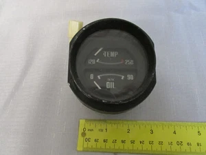 Vintage Muscle Car TEMP / OIL Dashboard Gauge - Picture 1 of 2