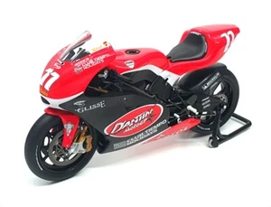 Minichamps 1/12 Scale 122 040011 - Ducati Desmosedici R. Xaus MotoGP 2004 - Picture 1 of 6