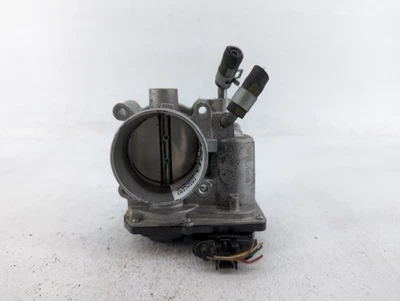 Carrocería del acelerador Kia Forte 2014-2018 URCVT Foto 1 de 4